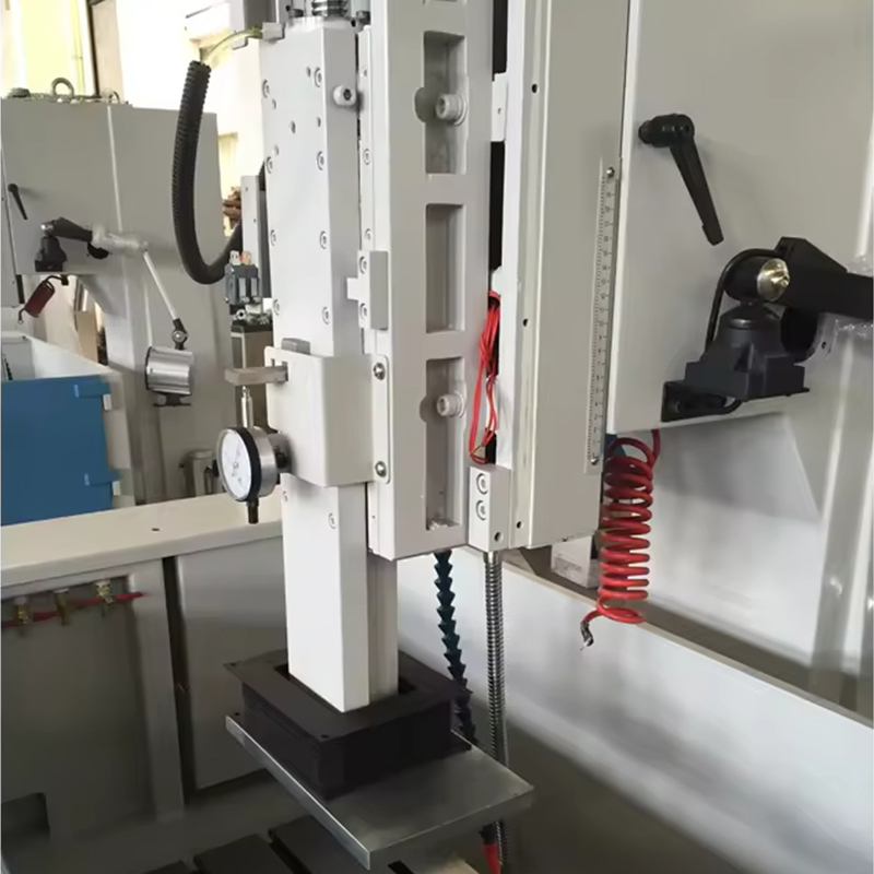 CNC-430 Small CNC Electrical Discharge Machine for Metal Mould Making
